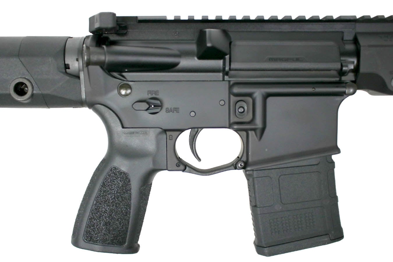 MAXIM DEFENSE MD-15 Duty Precision 5.56mm Bundle with Vortex Venom Scope/Rings, Savior Bag and Magpul Bipod